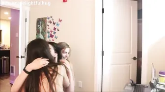 Delightfulhug, Three Hot Chicks Masturbating Live Until They All Cum On Stream