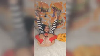 Snugglbugg, Ronald Mcdonald Slut Taking An Anal Creampie Until It Leaks Out