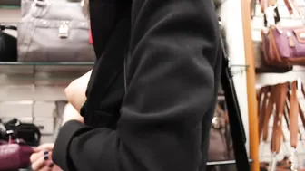 Delightfulhug, Rubbing Her Pussy In The Car Until She Soaks The Seat