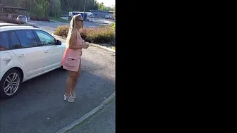 Omduharlysthardulov, Thick Swedish Milf Flashing Naked Around Town Until She Almost Gets Caught