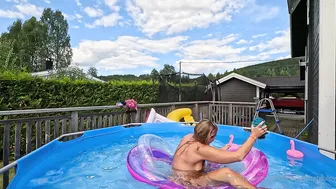 Omduharlysthardulov, Swedish Gilf Changing Bikinis At The Outdoor Pool Until She’s Bare
