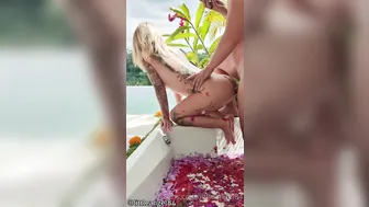 Littleangel84, French Girlfriend Fucking In The Outdoor Jacuzzi Until The Water Splashes