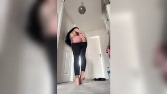 Kerry Louise, Big Titty Milf Fucking A Wall Dildo In The Shower Until The Water Runs Off Her