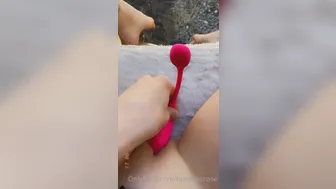 Xmimirose, Pink Vibrator Masturbation Out In Nature Until She Cums Outside