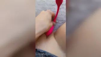 Xmimirose, Pink Vibrator Masturbation Out In Nature Until She Cums Outside