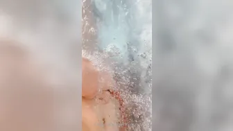 Xmimirose, Rubbing Her Pussy On The Jacuzzi Jets Until She Cums In The Water