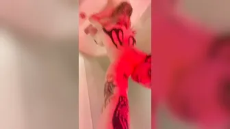 Kenzy Kaye, Two Wet Lesbian Chicks In The Shower Until They’re Slippery And Cumming