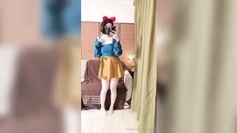 Anaimiya, Asian Snow White Masturbating With A Dildo Until The Cosplay Is Ruined