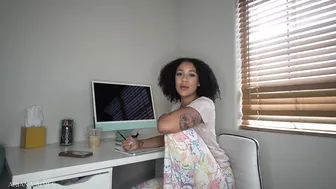 Ariana Aimes, Hot Ebony Chick Finger Fucking Herself Until She Cums