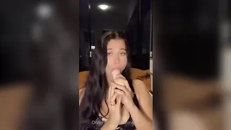 Minki_Minna, Jerking Off A Fat White Dildo Until It’s Soaking Wet