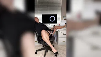 Ava Addams, Black Vibrator Masturbation On The Office Chair Until She Soaks The Seat
