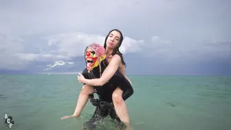 Queenofhell, Horny Slut Fucking Clown Bbc In The Ocean Until The Waves Hit Them