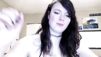 Tigger Rosey, Playing With A Hula Hoop Topless Live Until Her Tits Bounce On Stream