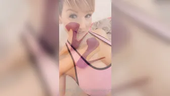 Hannah Brooks, Showing Off Her Sexy Sharp High Heels Until You Beg