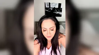 Ava Addams, Pink Vibrator Masturbation In Bed Until She Soaks The Sheets
