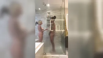 Stephanie Summers, Showering With A Bbc Black Bull Until The Water Runs Off Both Of Them