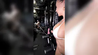 Emjayplays, Fit Latina Fucking Dildo In The Garage Gym Onlyfans Video Leaked