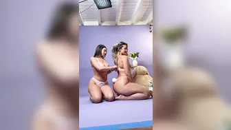 Ambsofficialxo, Itsreallyriss, Two Hot Chicks Striptease Photoshoot Until The Clothes Come Off