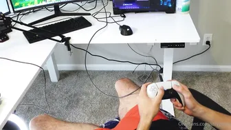 Izzy Green Ignites: Picante Blowjob And Fuck While Boyfriend Games — Full Fury