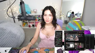 Alinity Breaks the Internet: Picante Sexy Striptease During Livestream — Must‑See