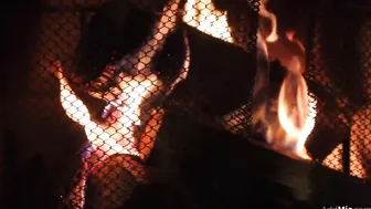 Mia Melano Unleashed: Raw Amateur Fire Place Boobjob — Sin Censura