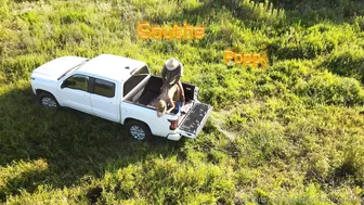 Phantom Hotwife Melts Down: Súper Hot Southern Bull Ryder, Poppichulo34, Southern Hotwife Fucks a BBC Black Bull Behind a Truck In The Open Fields Video — Full Fury