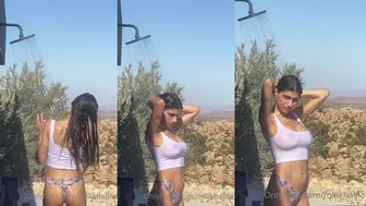 Mia Khalifa, Wet T-Shirt Outdoor Soak