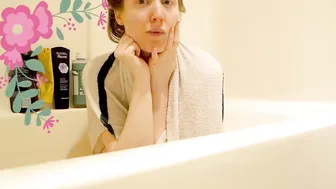 Rose Kelly, Relaxing Naked Bathtub Tease