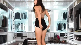 Miss Bell Asmr, Dressing Room Outfit Try-On