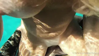 Anywaybrittnaay, BeachBaby69, Underwater Sea Encounter