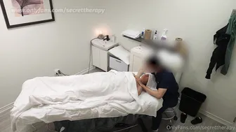 Secret Therapy, Kendal Hot MILF