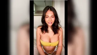 Amanda Trivizas, Purple Dildo Masturbation on Livestream