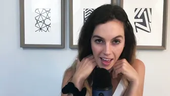 Miss Bell, Lipstick Kissing ASMR Tease